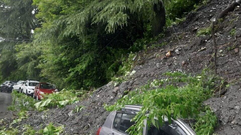 Зливи в Індії спричинили сильні зсуви