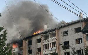 Загалом під час ранкових ударів у місті пошкоджено понад 100 квартир
