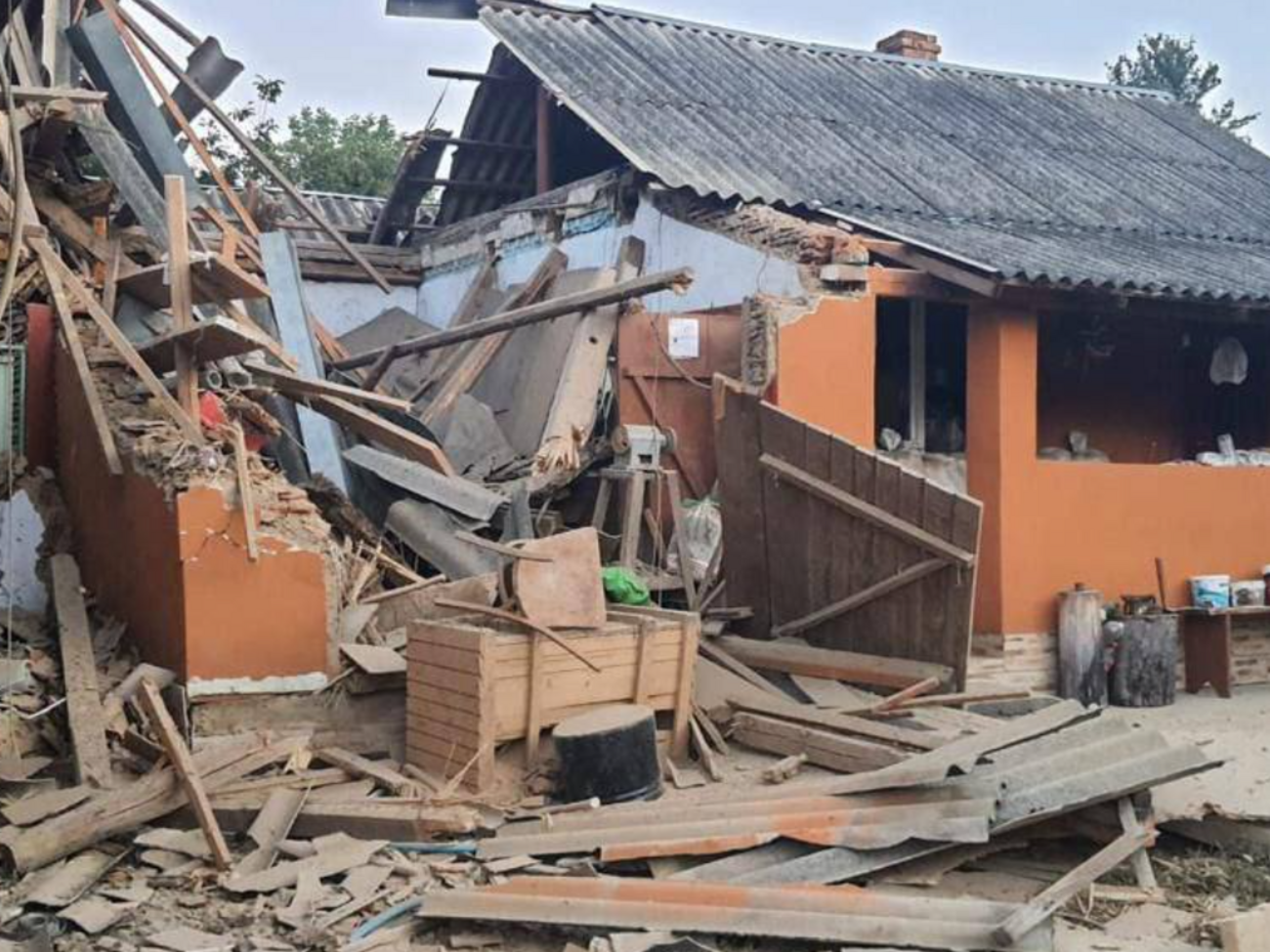 Российские ракеты ударили ночью 15 августа по украинским предприятиям и гражданской инфраструктуре