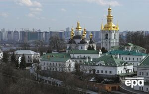 В Лавре представители УПЦ МП заблокировали несколько помещений