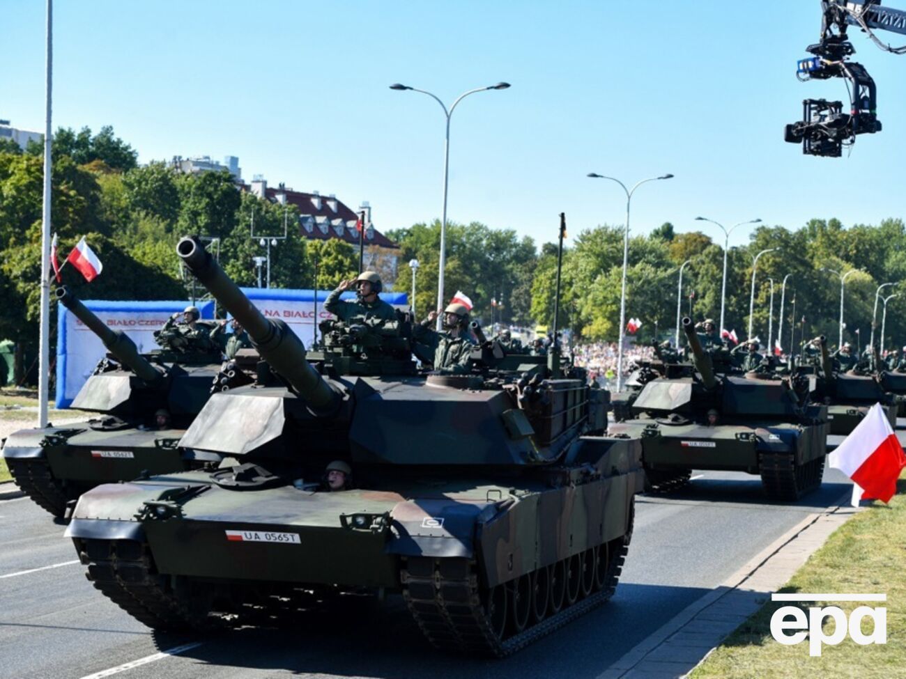 На параді була техніка не лише з Польщі