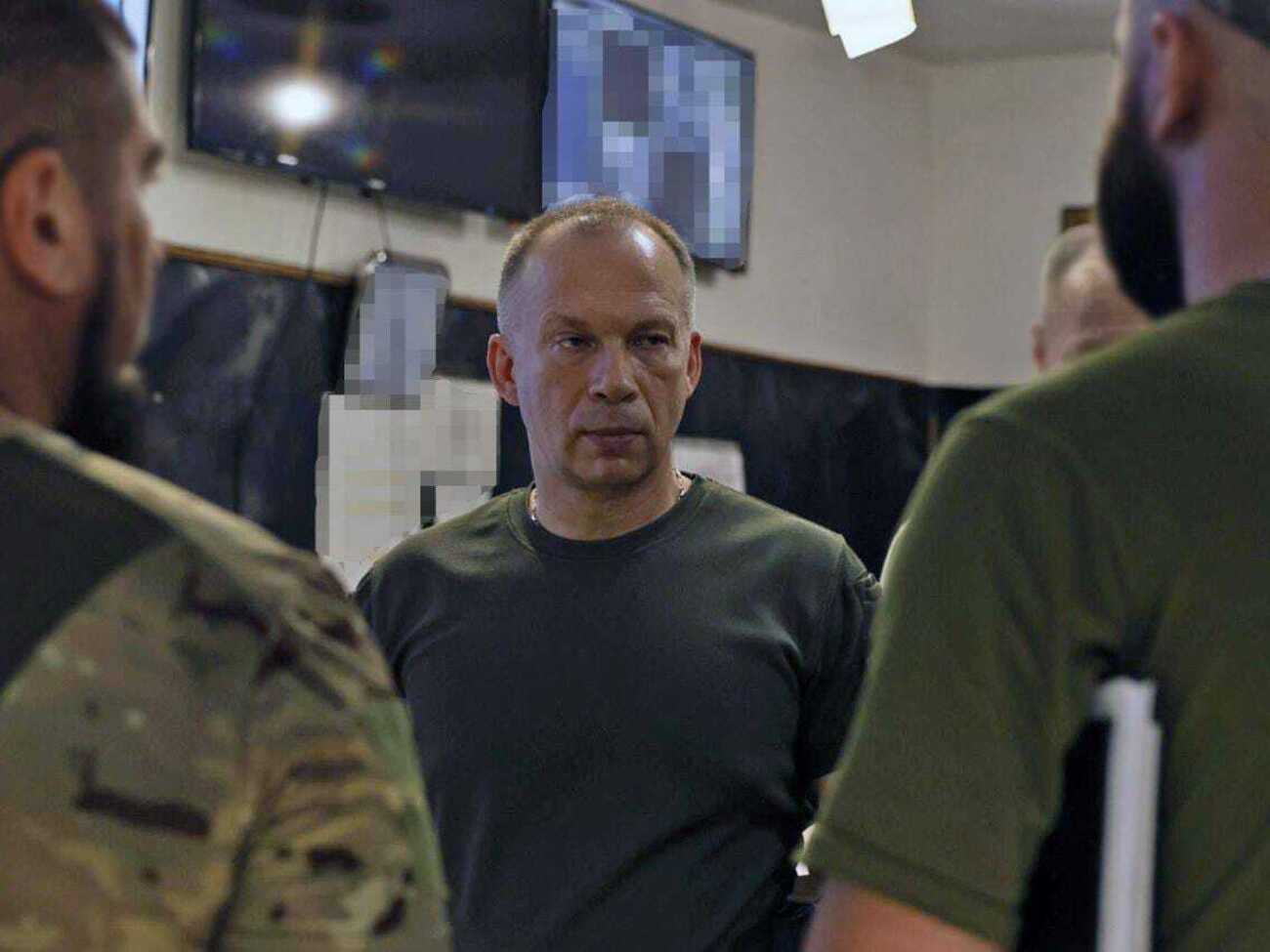 Оккупанты ежедневно пытаются прорвать оборону украинских войск на купянском направлении, отметил Сырский