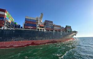 На борту контейнеровоза Joseph Schulte более 30 тыс. т груза, в том числе продовольствия