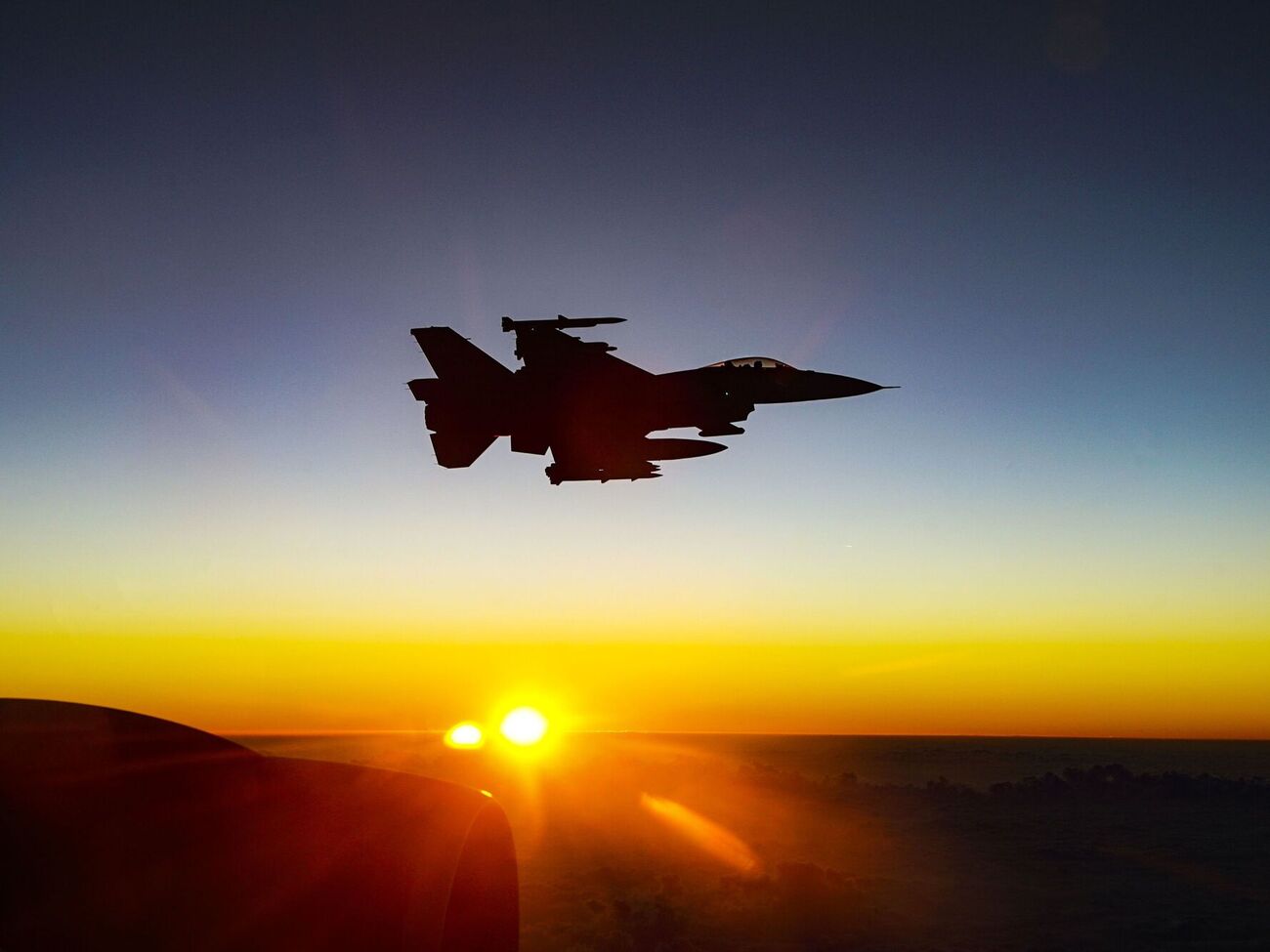 Пилотам нужно немало времени, чтобы научиться применять F-16, отметил Игнат