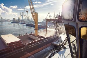 Россияне продолжают через оккупированные порты вывозить украинское зерно