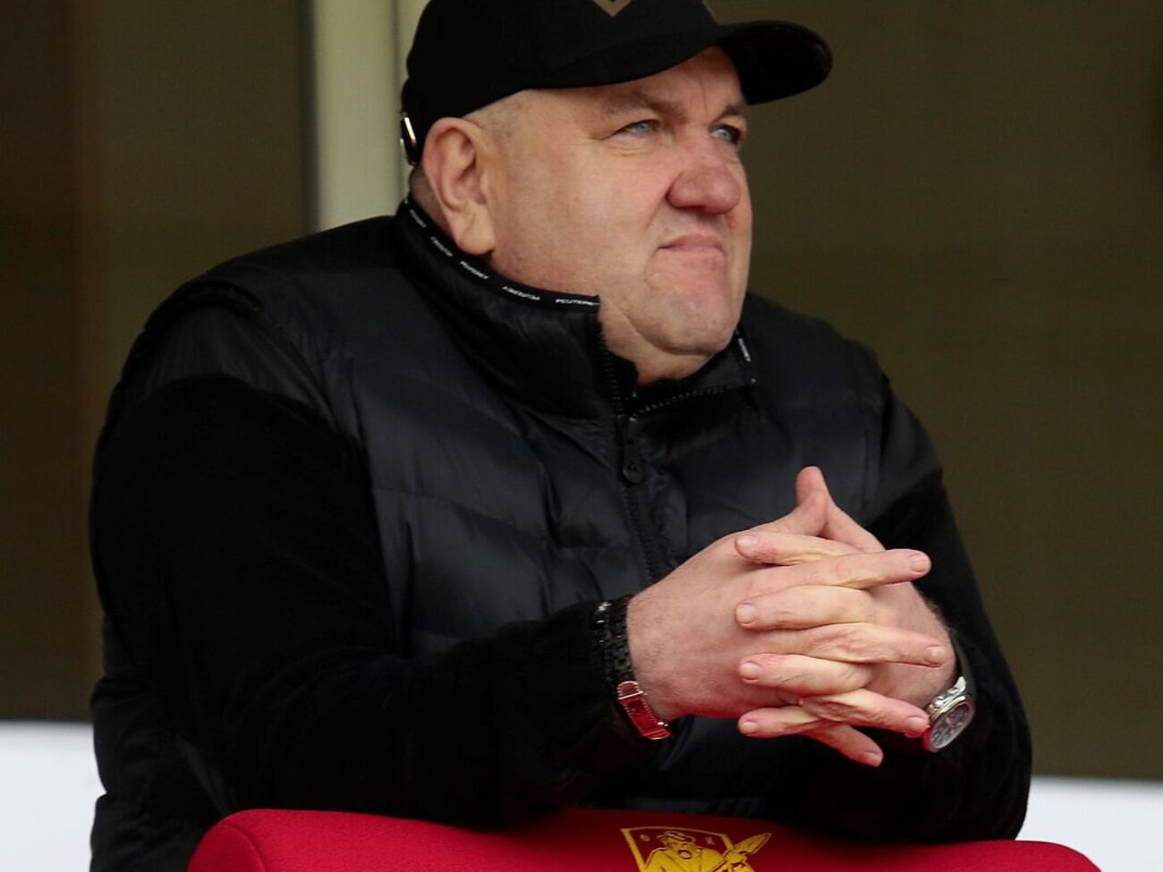 Поворознюк є зокрема президентом ФК "Інгулець"