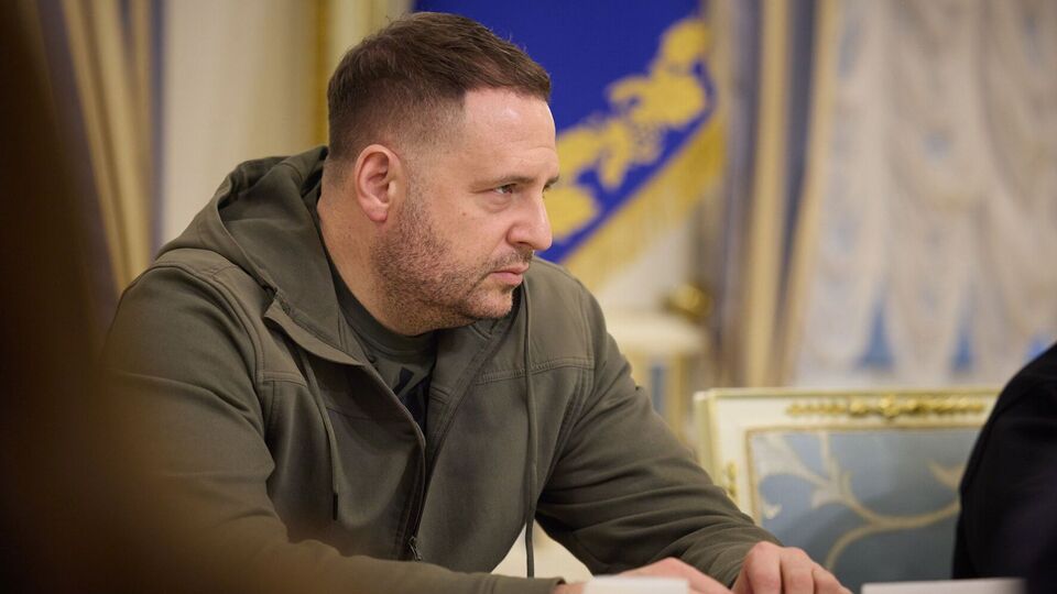 Єрмак: Російський ВПК не повинен мати доступу до технологій. Збивати Ка-52 – це чудово. Але краще – позбавити Росію можливостей його виробляти