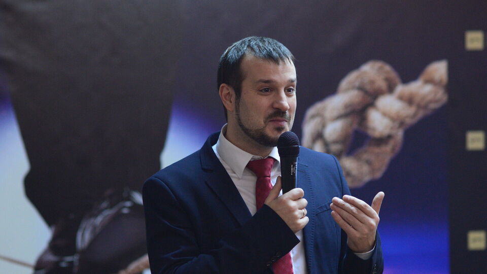 Правоохоронці завершили обшуки у службових приміщеннях управління та за місцем проживання посередниці