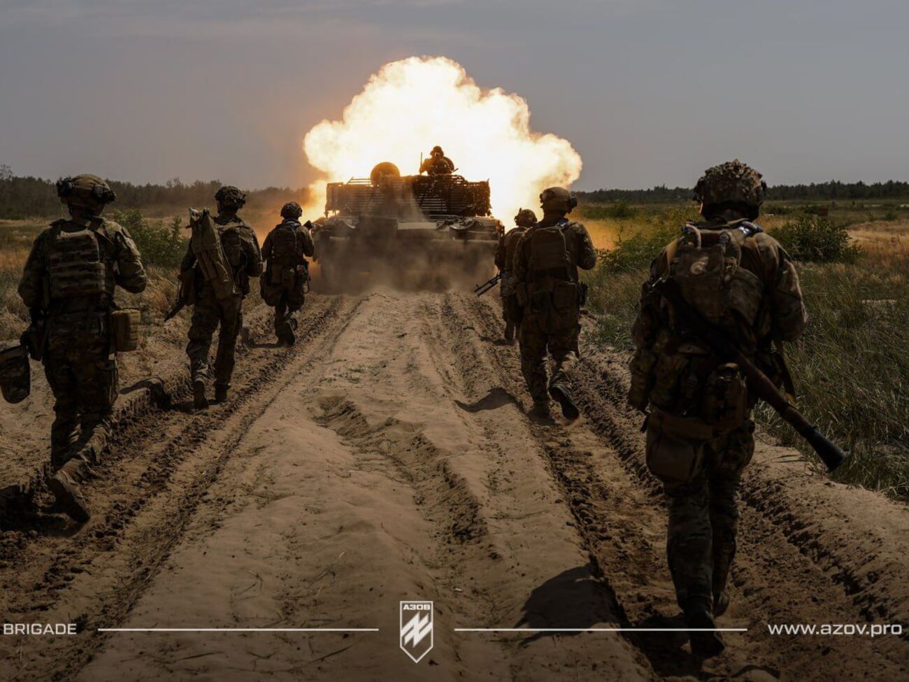 В "Азове" показали уничтожение вражеских целей
