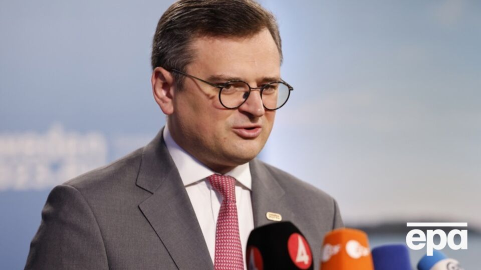 Коментарі щодо контрнаступу сил оборони зникнуть після першої переконливої перемоги на півдні або сході України, зазначив Кулеба