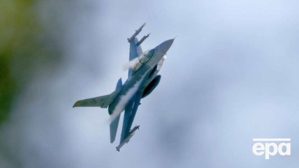 Хукстра подчеркнул, что F-16 имеют важное значение для Украины