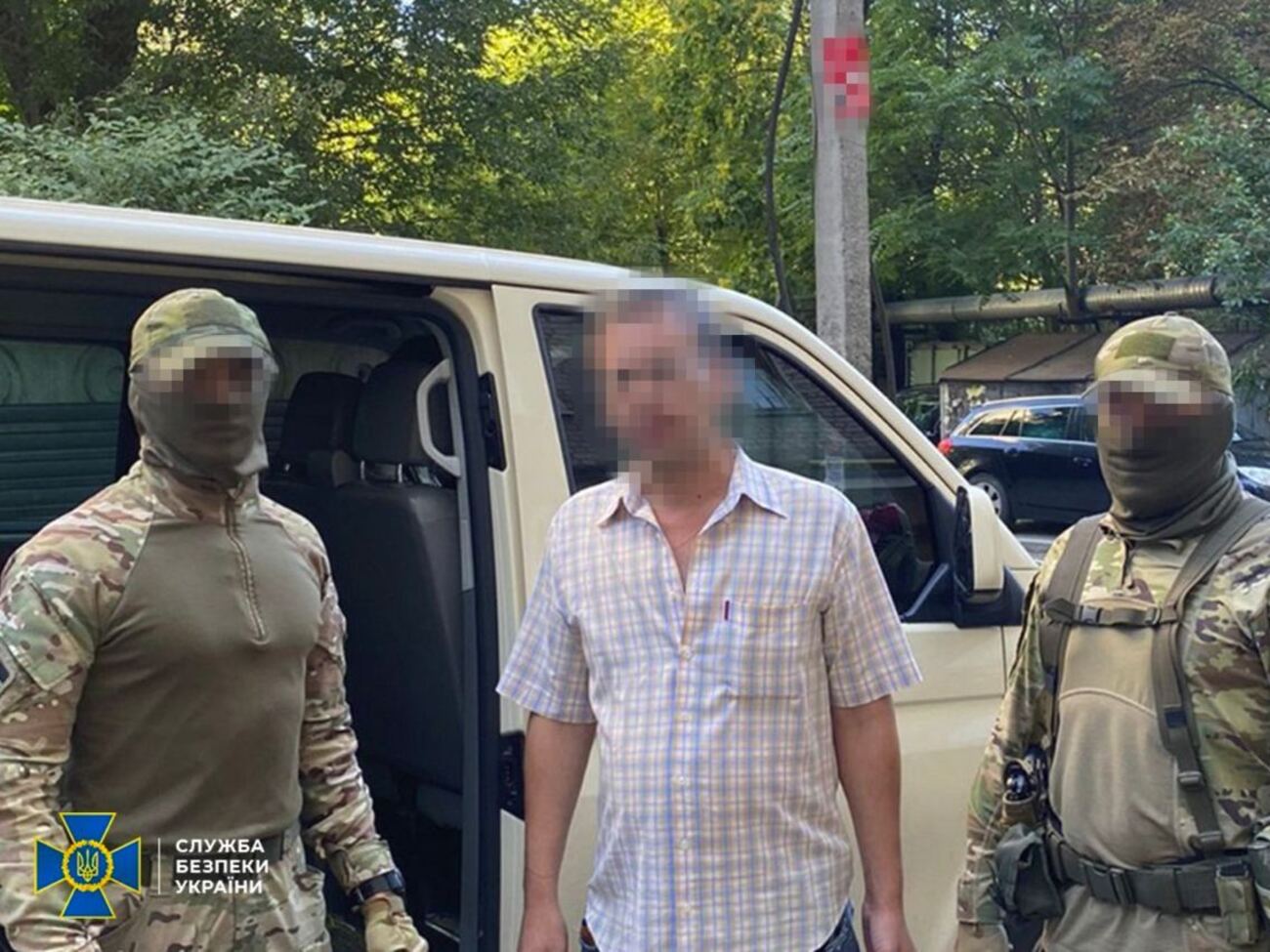 Під час обшуків за місцем проживання фігуранта виявили мобільний телефон із доказами його переписки з представником ГРУ РФ