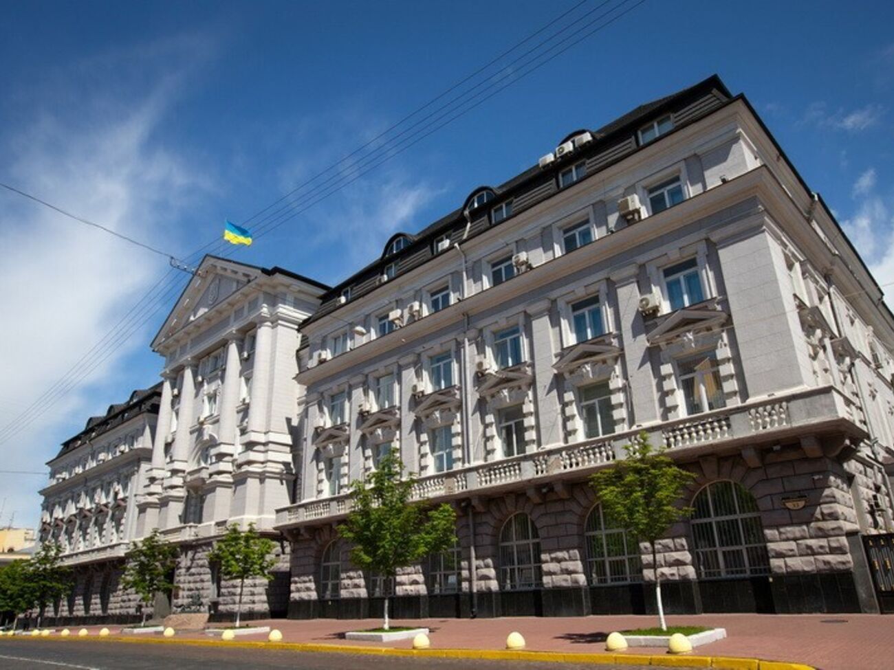 У СБУ зазначили, що підозрюваний переховується на окупованій території України