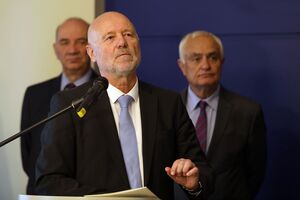 Тагарев: Мы стремимся избежать эскалации, но РФ постоянно провоцирует НАТО