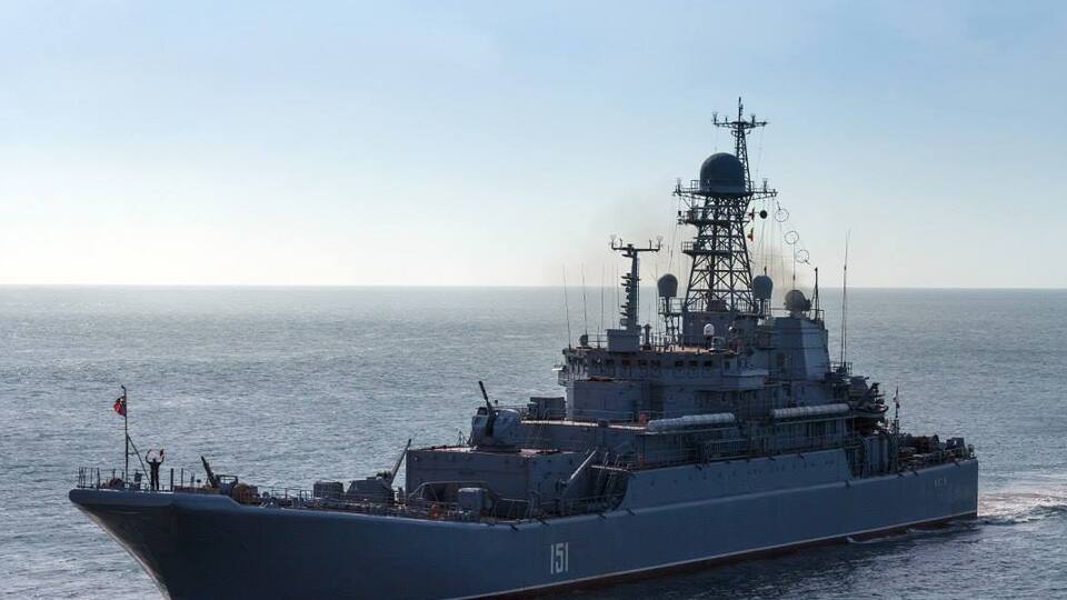 Про атаку надводних дронів на кораблі Чорноморського флоту РФ увечері 17 серпня поінформувало міноборони країни-окупанта РФ
