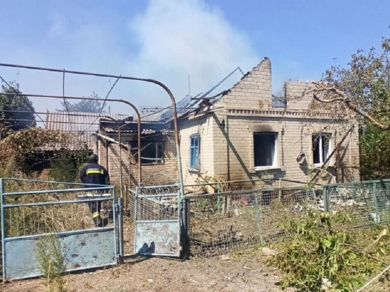 Обстріл призвів до пошкоджень житлових будинків