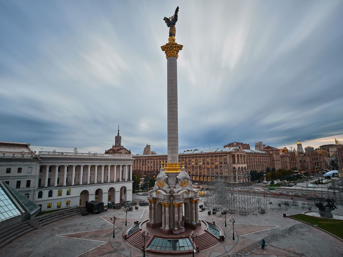 С сегодняшнего вечера перекрывается движение по Крещатику на отрезке от Майдана Независимости до улицы Богдана Хмельницкого