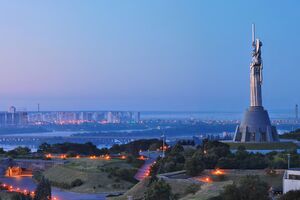 Группы вражеских дронов заходили в Киев одновременно по нескольким направлениям