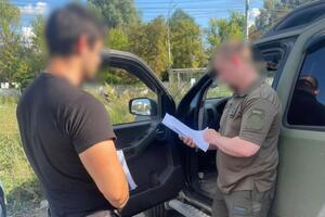 Командира підозрюють у перевищенні повноважень