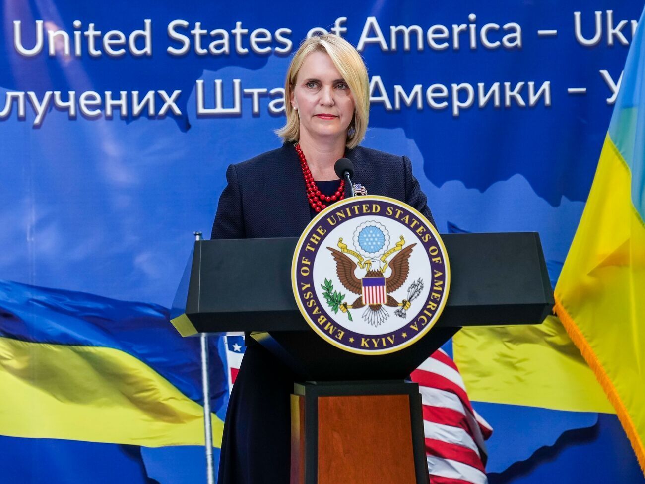 Бринк перечислила гражданские объекты Украины, по которым бьет РФ