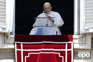 Франциск: Тревожно, когда мы читаем, что во многих местах средства продолжают вкладываться в оружие, а не в будущее молодежи