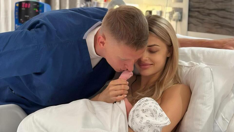 Молодша дочка Зінченка і Влади Седан (на фото) народилася 2 серпня