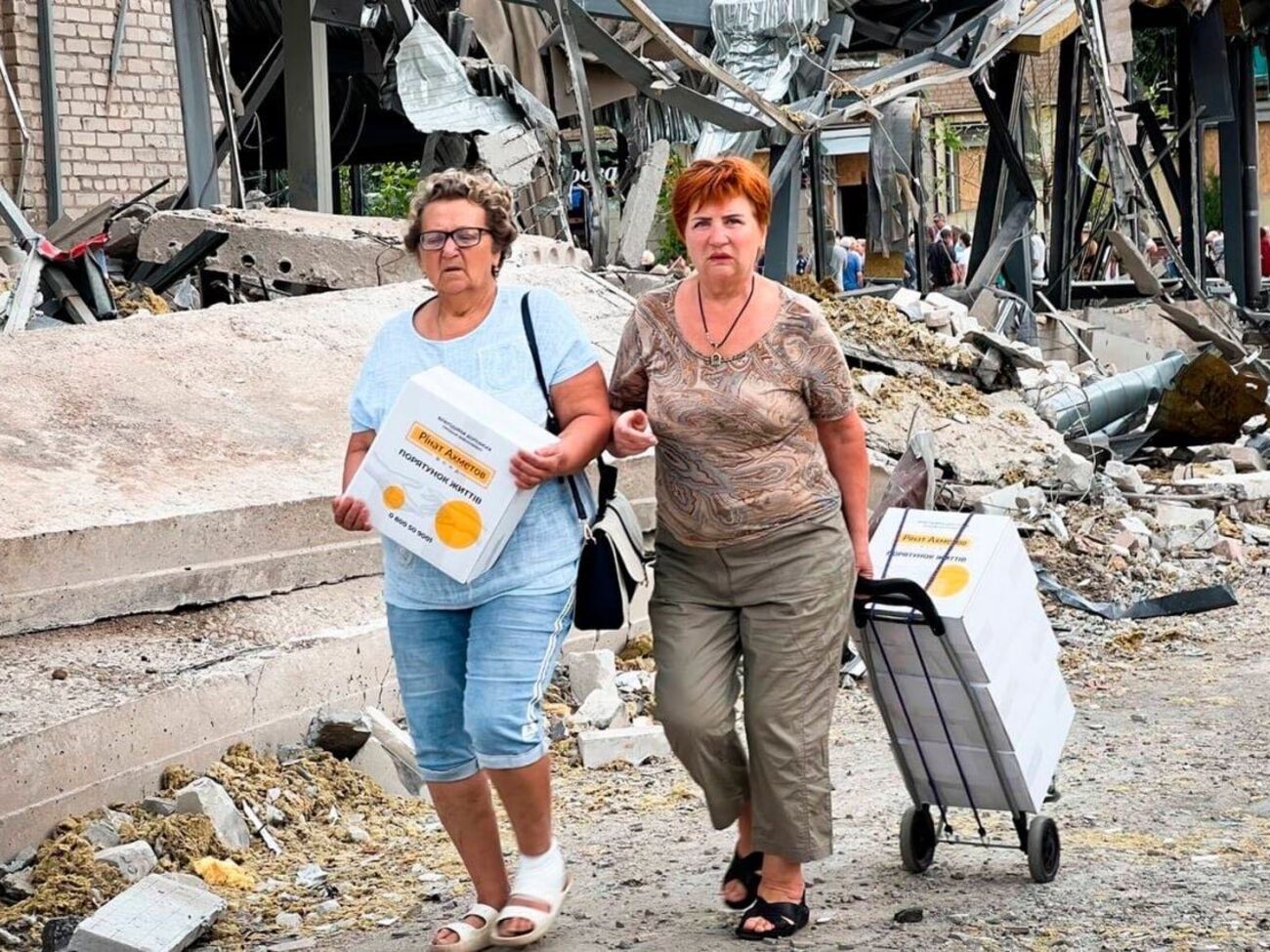 Допомогу надають у межах програми "Рінат Ахметов – Порятунок життів"