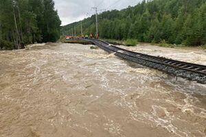 Из-за прорыва дамбы размыло БАМ