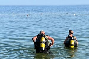 Для проверки подозрительного предмета направлены специалисты ГСЧС