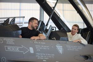 Зеленский с Фредериксен ознакомился с техособенностями F-16 и программой подготовки украинских пилотов на них
