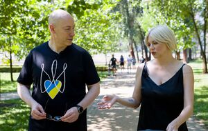 Гордон записал интервью с Жижченко, гуляя по киевскому парку "Наталка"