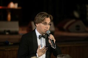 Галкин: Столько людей по земле ходят, на кнопочки нажимают, а души мертвые