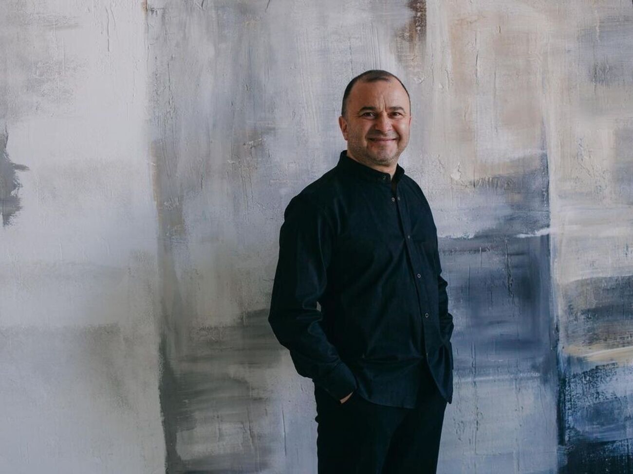 Павлик родился в 1965 году в городе Теребовля Тернопольской области