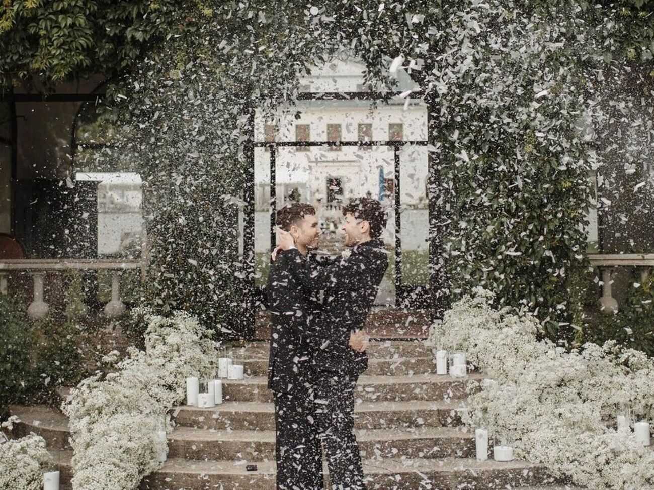 Лоуренс: Мистер и мистер де Моор