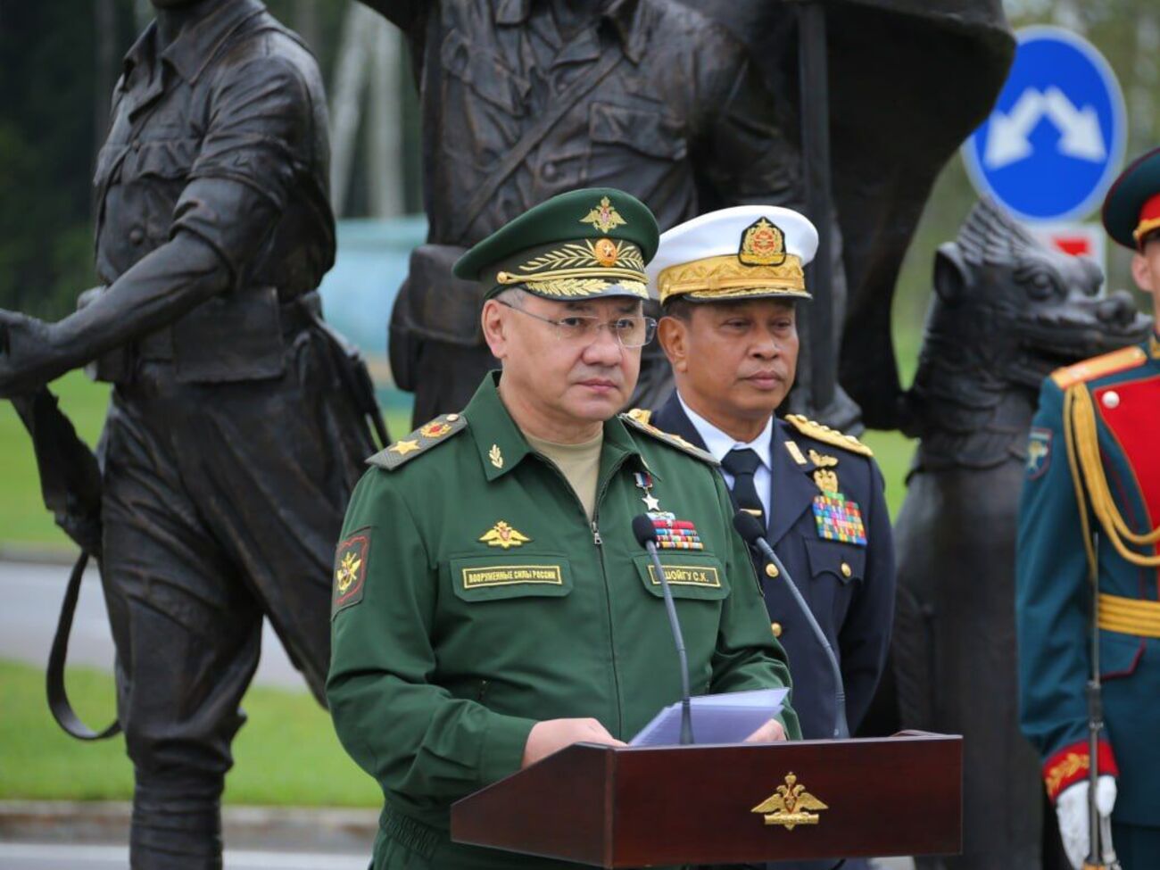 О возможной отставке Шойгу СМИ начали писать 20 августа