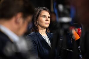 Бербок висловилася про ракети для України