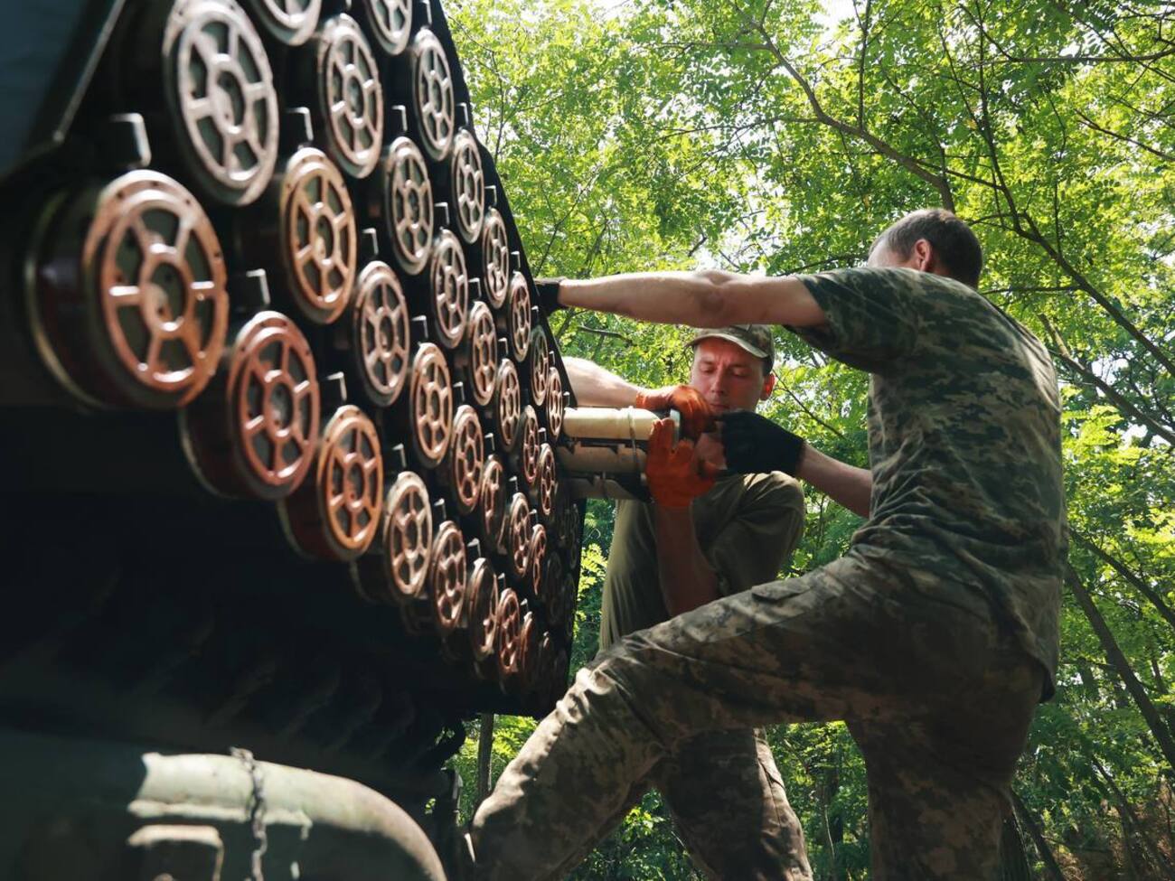 Украинские военнослужащие прорвали многоэшелонированную линию обороны оккупантов