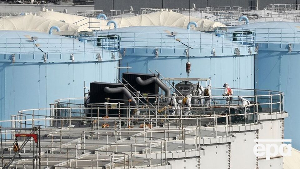 На "Фукусиме" скопилось множество цистерн с водой