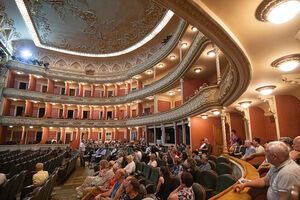 Всего администрация театра перенесла четыре спектакля, запланированных на 23-го и 24 августа