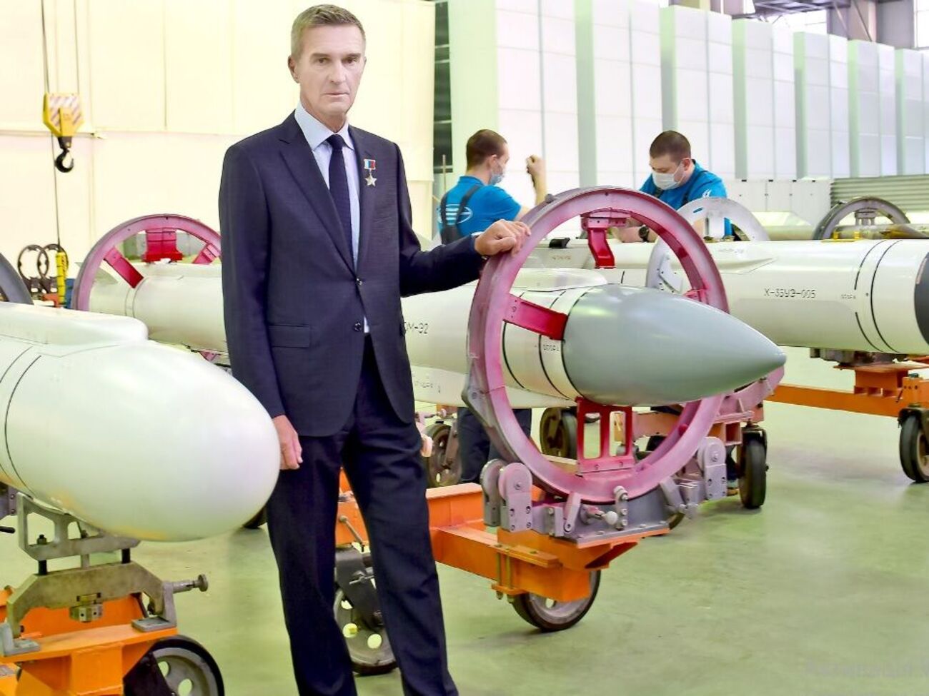 Обносов уже 20 років керує ракетною корпорацією РФ, нерухомість у Чехії записана на його зятя