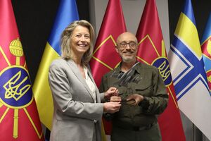 Оллонгрен инициировала создание "авиационной коалиции", отметил Резников