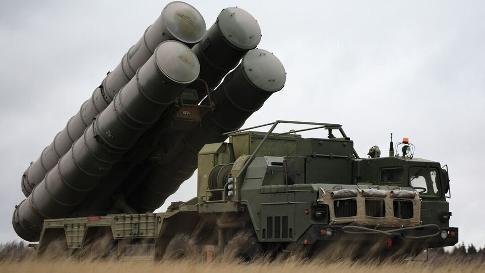 Комплекс ПВО С-400 "Триумф", по данным украинской разведки, был уничтожен в Крыму