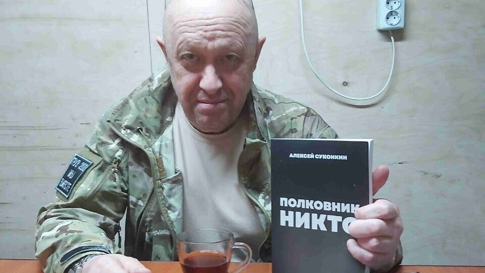 По данным Росавиации, Пригожин значился пассажиром упавшего самолета