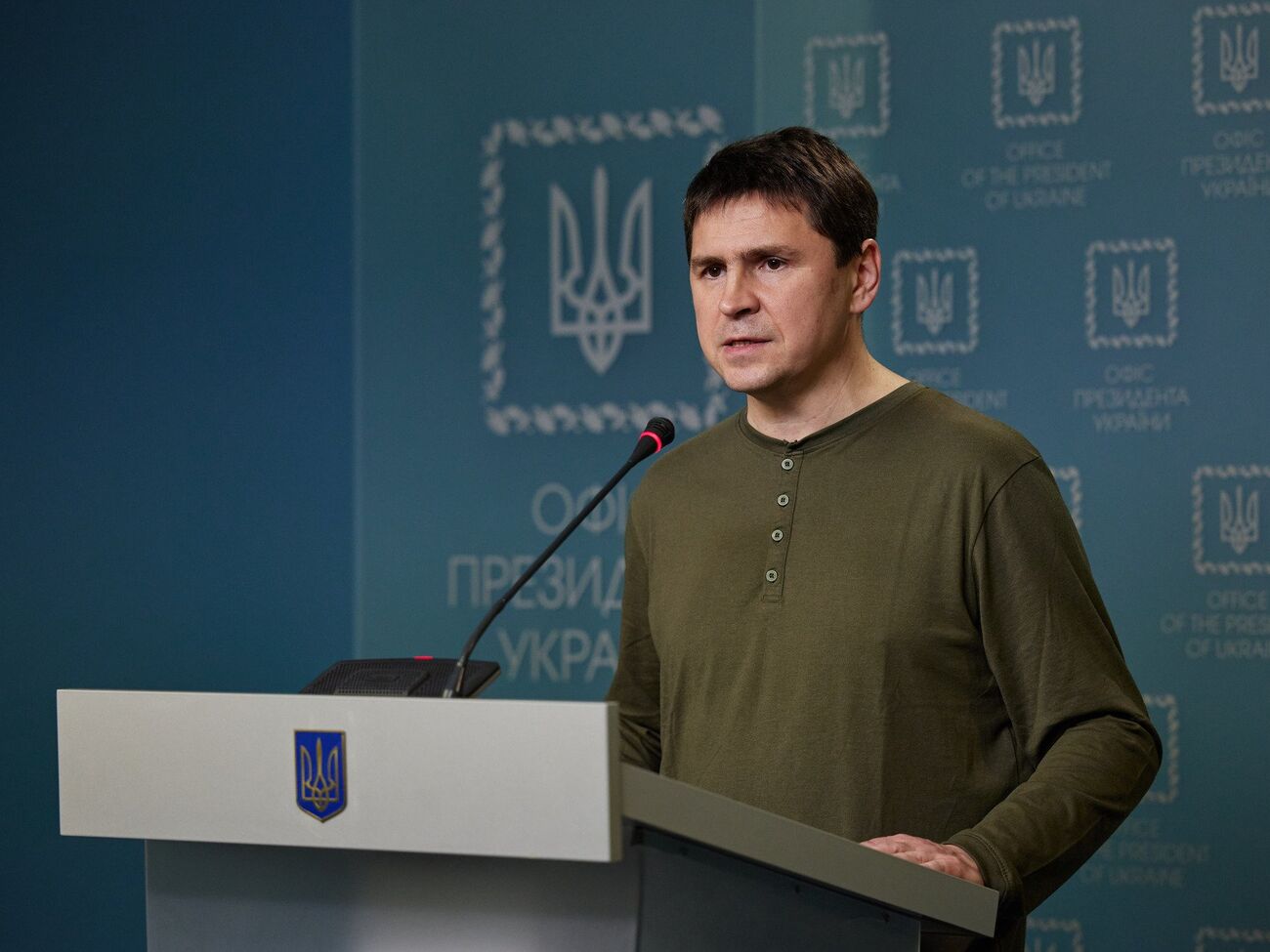 Подоляк (на фото) считает, что Пригожин подписал себе "особый смертный приговор"