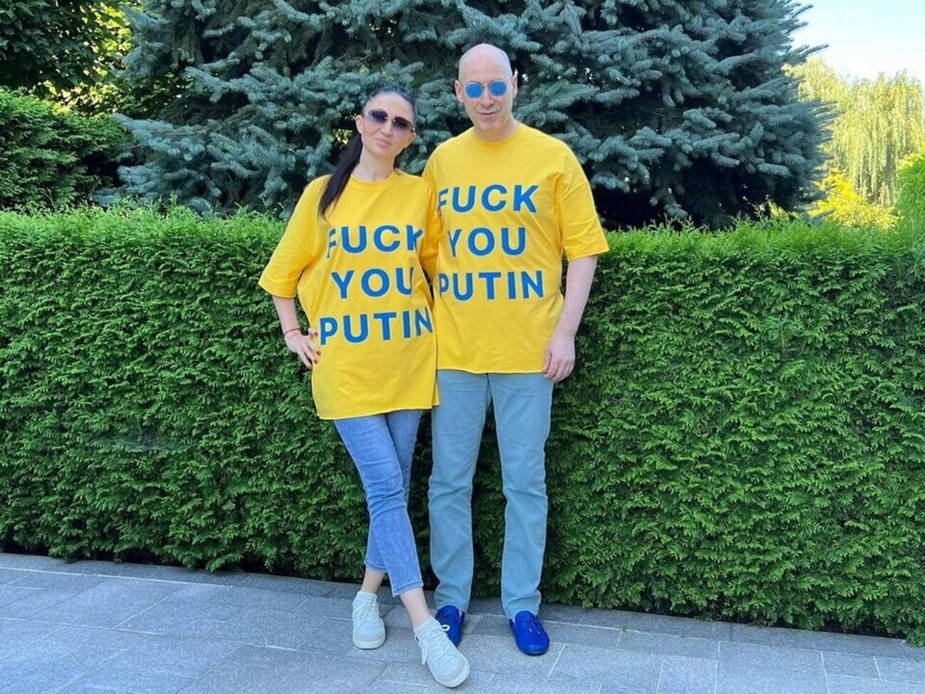 Гордон и Бацман: Всех добрых, чистых и честных людей на планете с нашим днем!