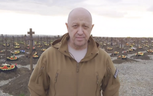 Пригожин "вышел из под-контроля" Кремля, это могло побудить Путина расправиться с ним, пишет "Медуза"