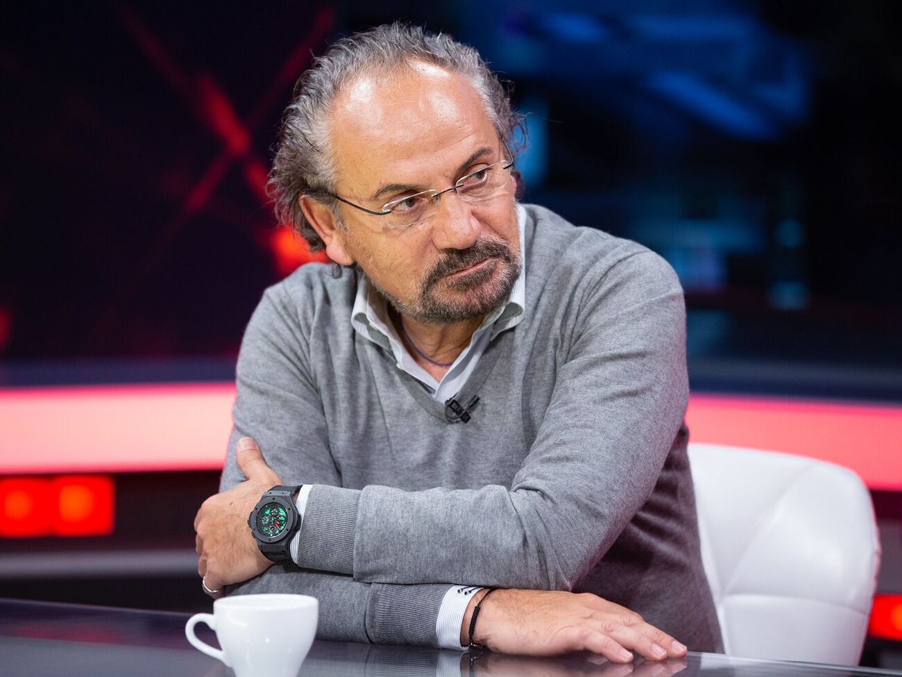 Шустер: Рубль знецінюється, тому в магазині доведеться купувати набагато дорожче