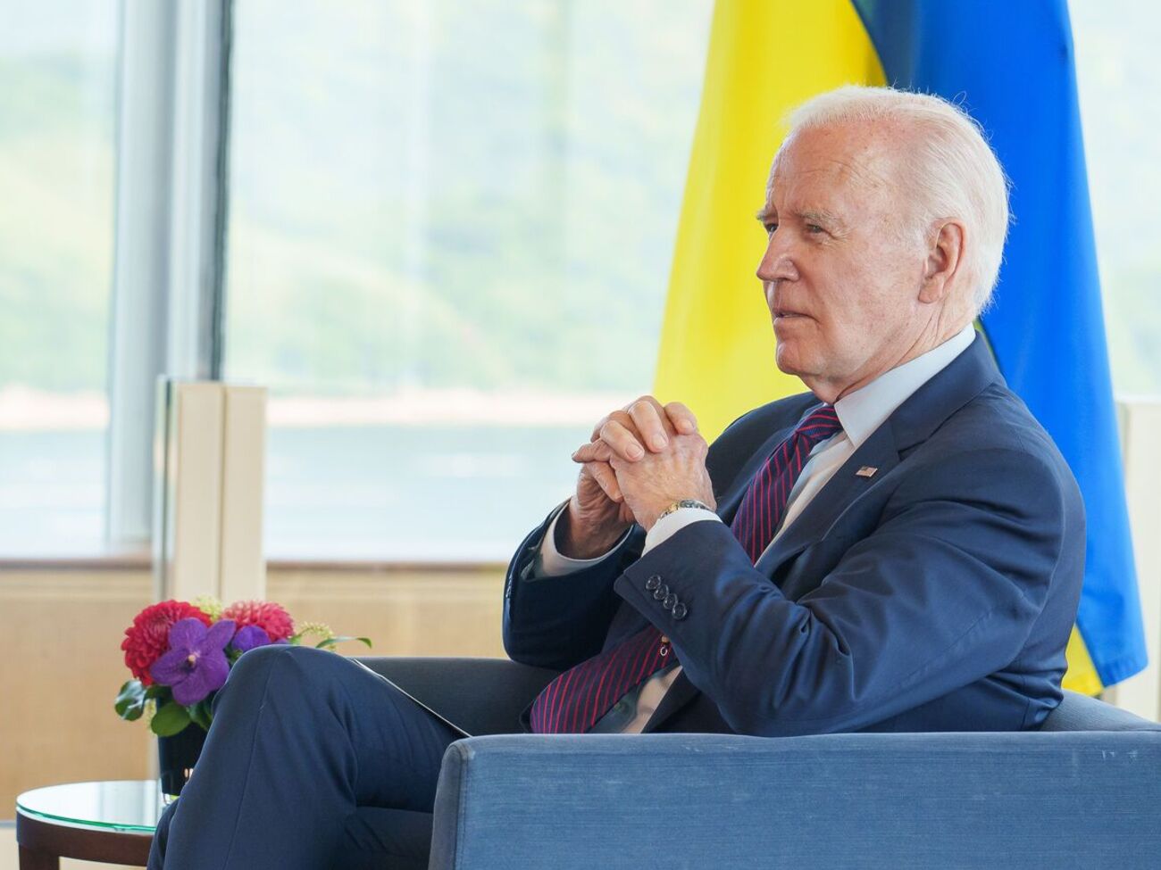 Украинцы в очередной раз доказывают всему миру, что свобода стоит того, чтобы за нее сражаться, отметил Байден
