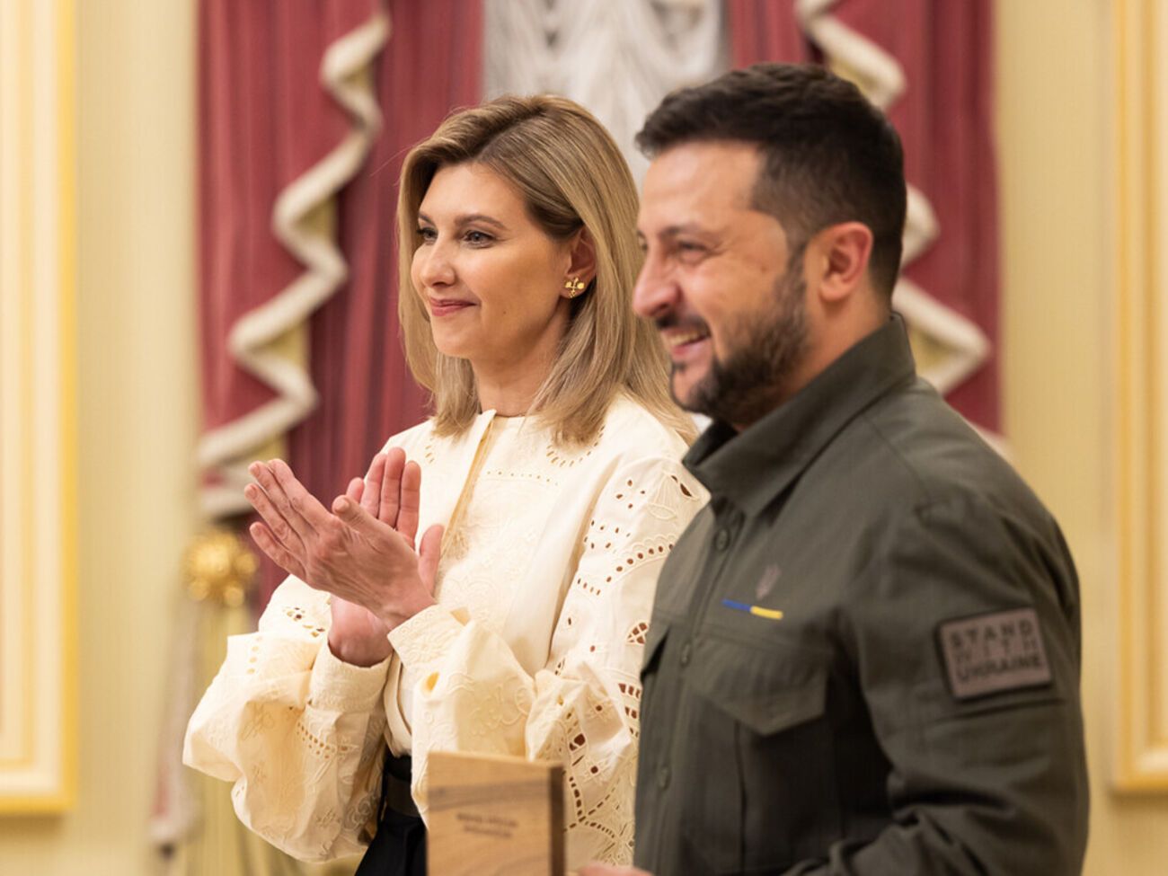 Пользователи соцсетей часто комментируют взаимоотношения Зеленских на публике