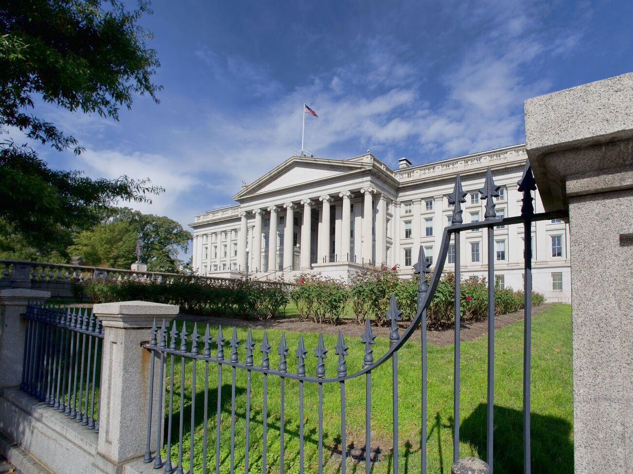 Мінфін США оголосив санкції проти злочинців, причетних до депортації українських дітей, зазначили в ОПУ